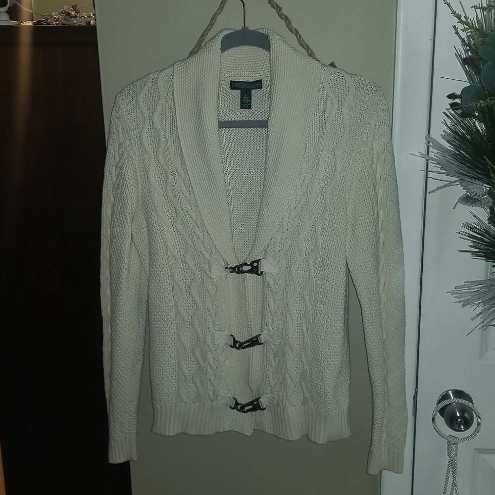Lauren Jean Company Size L: Cable Knit Sweater